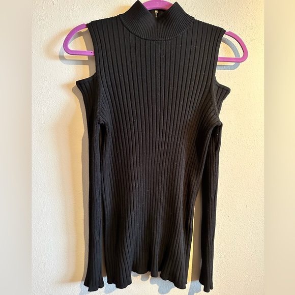 Chico’s Black Cold Shoulder Sweater - Picture 2 of 4
